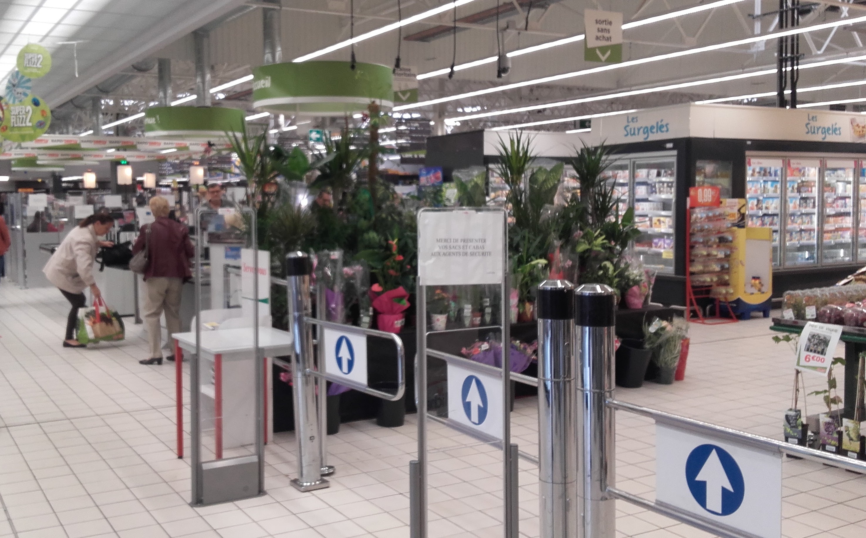 Supermarché Simply Market Centre Commercial du Maupas à Verneuil sur Seine