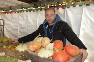 Fabrice ROBERT, producteur de fruits et légumes au marché de Verneuil sur Seine